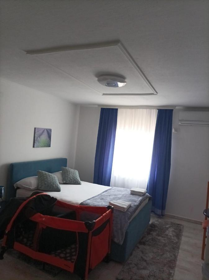 Arena Nikic Hotel Osijek Buitenkant foto