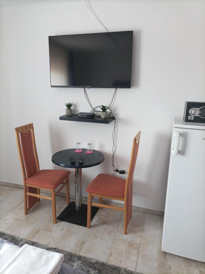 Arena Nikic Hotel Osijek Buitenkant foto