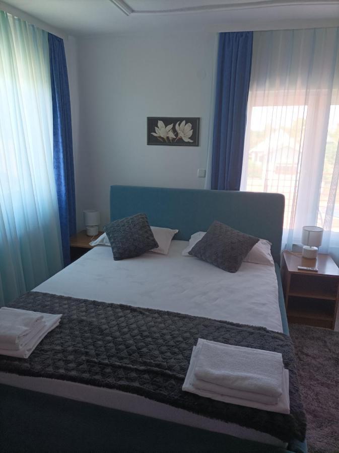 Arena Nikic Hotel Osijek Buitenkant foto