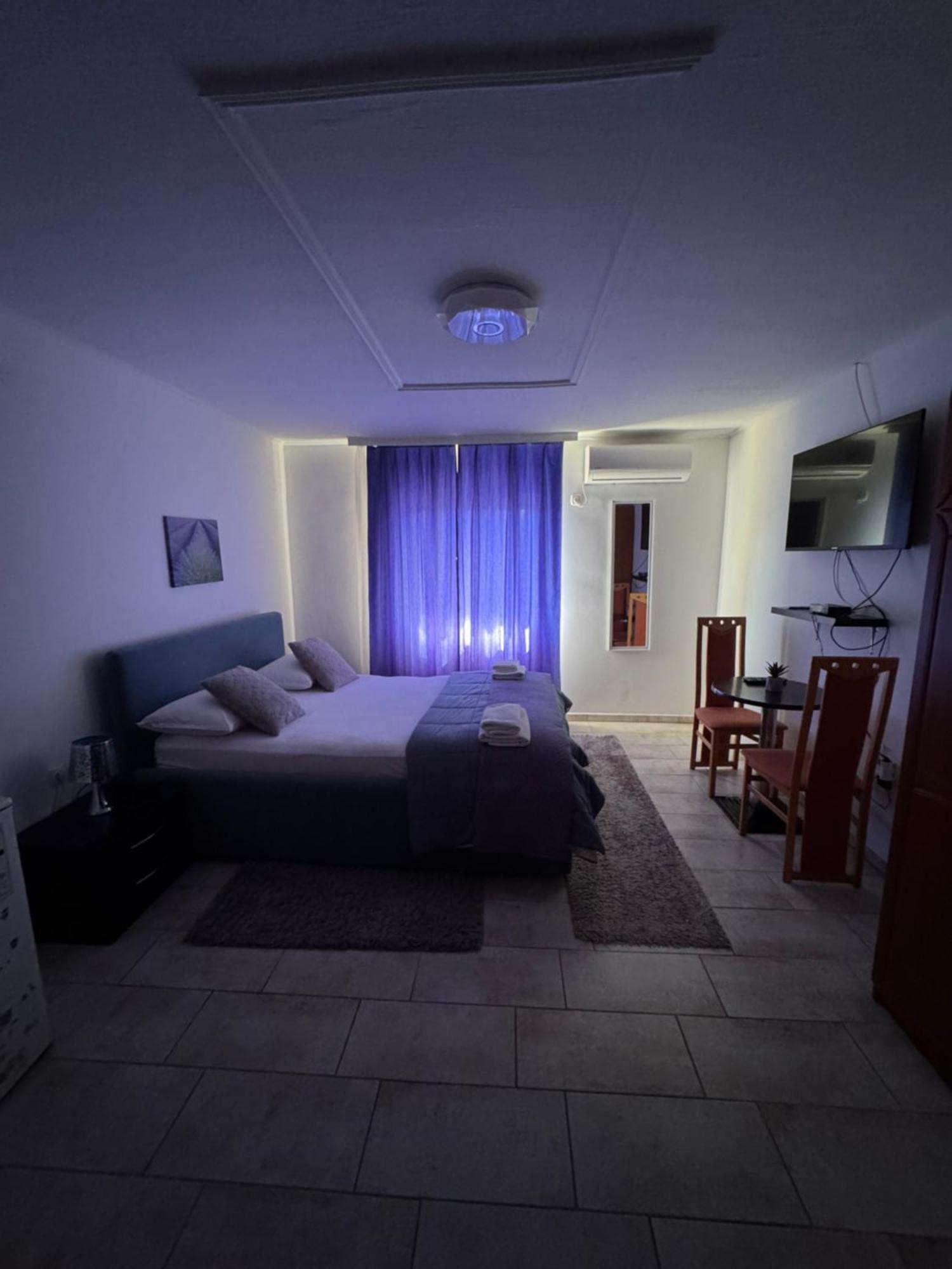 Arena Nikic Hotel Osijek Buitenkant foto